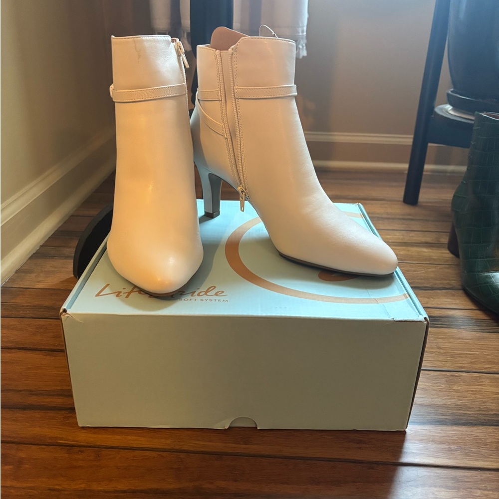 Off White Ankle boot